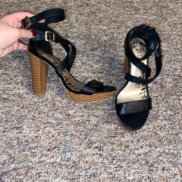 Heels - Picture 5 of 12